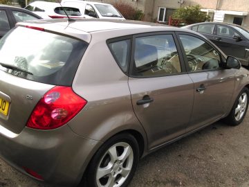 kia ceed 1.6 manual ;very low milage mint condition inside and outside