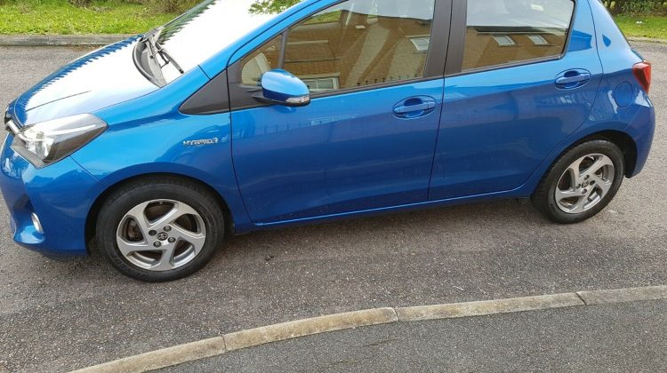 2015 Toyota Yaris Hybrid Auto