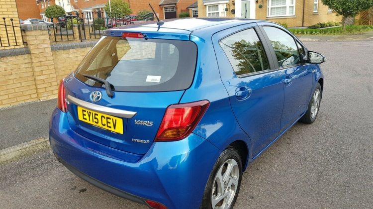 2015 Toyota Yaris Hybrid Auto