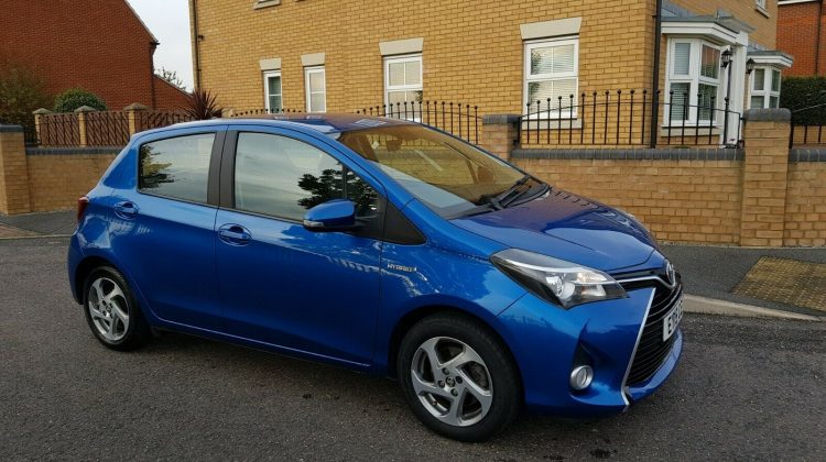 2015 Toyota Yaris Hybrid Auto