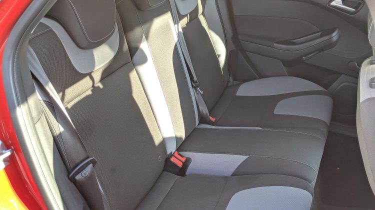 Ford Focus Zetec Turbo 1.0 EcoBoost 125 bhp (not st rs vrx GTI m sport s3 amg)