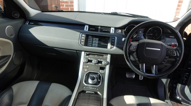 Evoque 2.2 SD4 FOR SALE