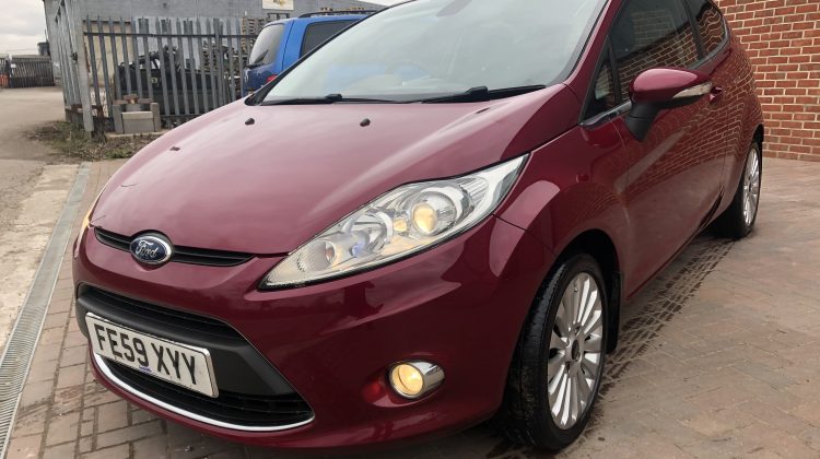 STUNNING FORD FIESTA 1.6 TDCI TITANUIM RED EDITION 57K FSH