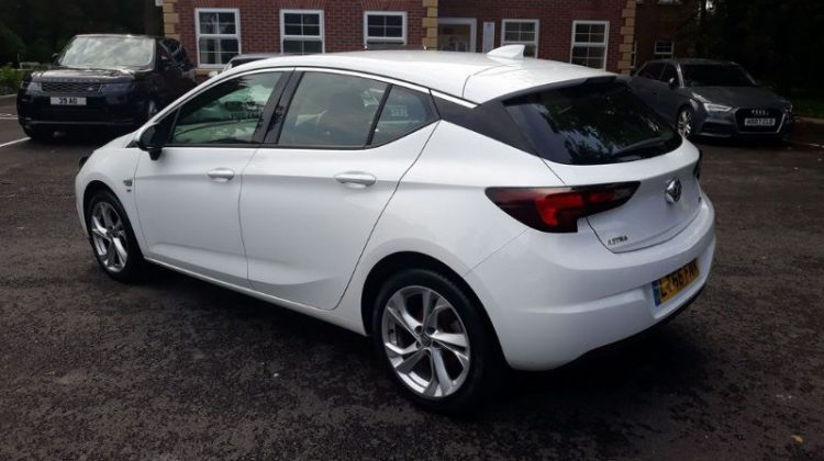 VAUXHALL ASTRA SRI NAV CDTI S/S (2016) – WHITE