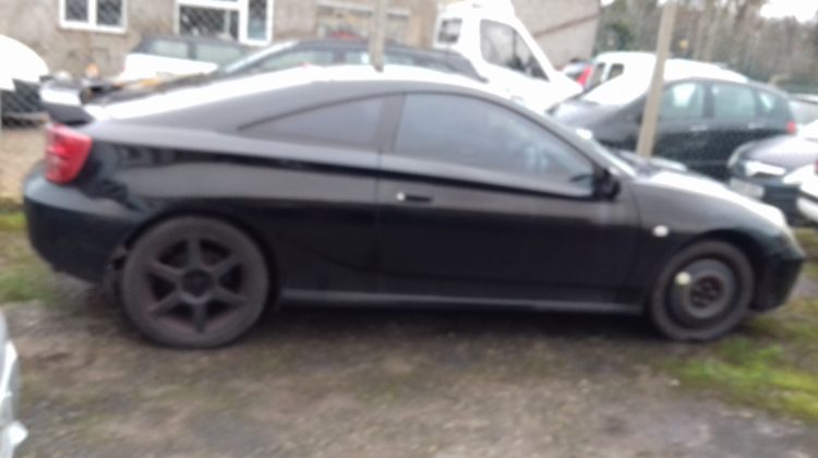 Toyota Celica 1.8 VVTI in Black – Red Edition