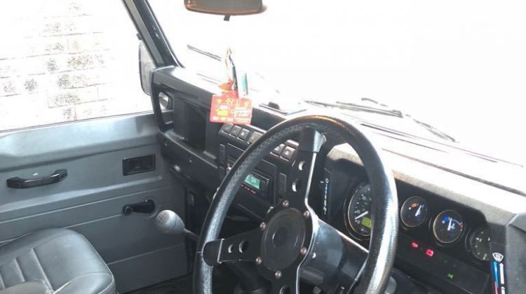 Landrover Defender 2003 TD5 Santorini Black