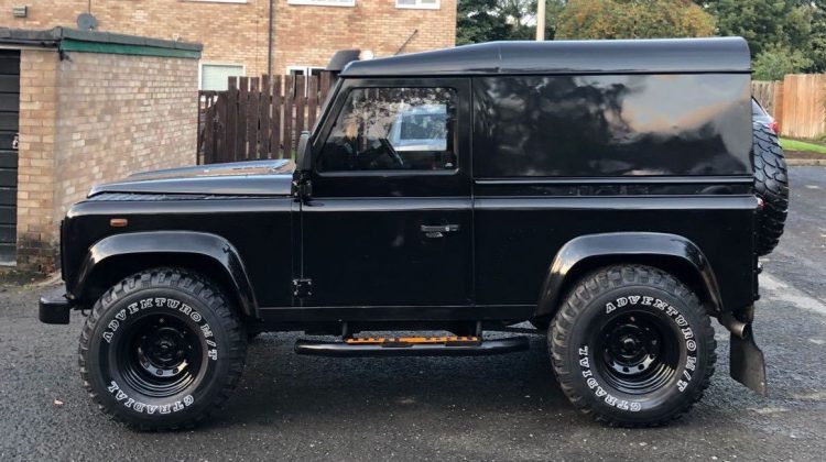 Landrover Defender 2003 TD5 Santorini Black