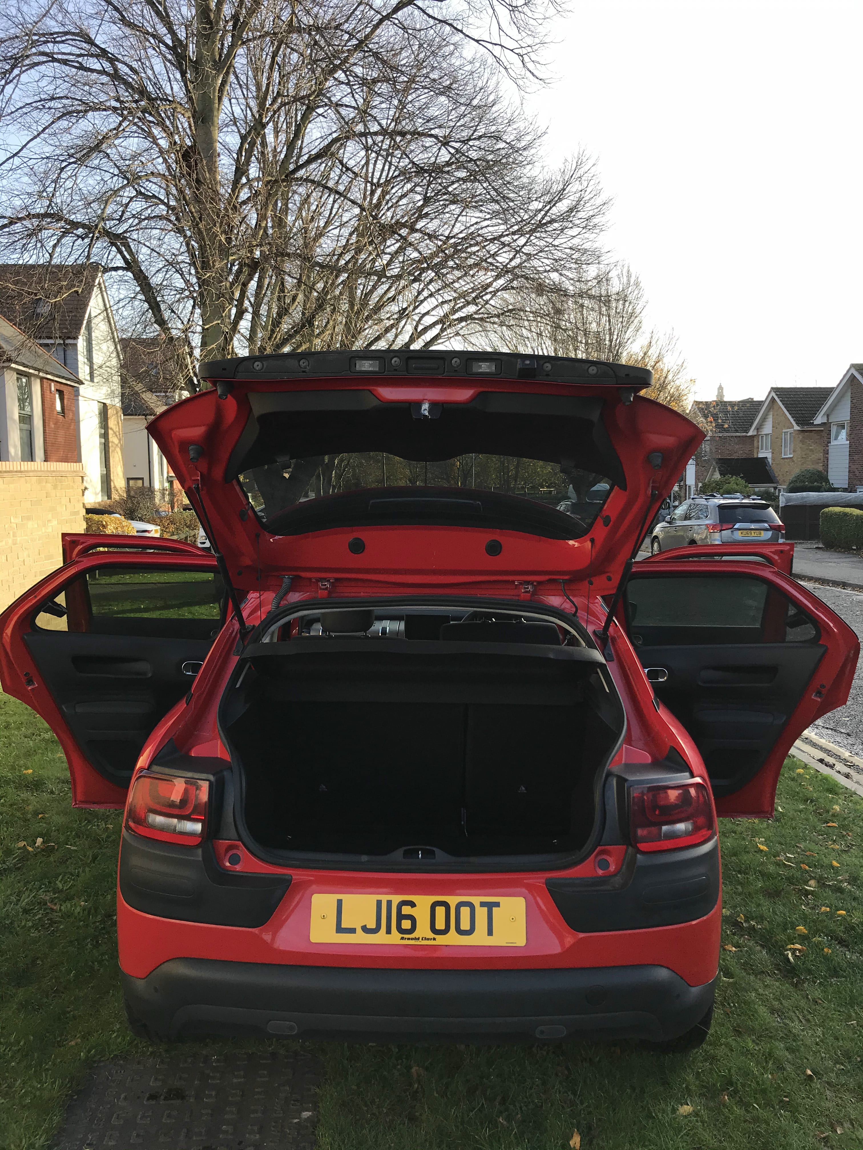 Citroen C4 Cactus 1.6 BlueHDI Flair 5dr Red