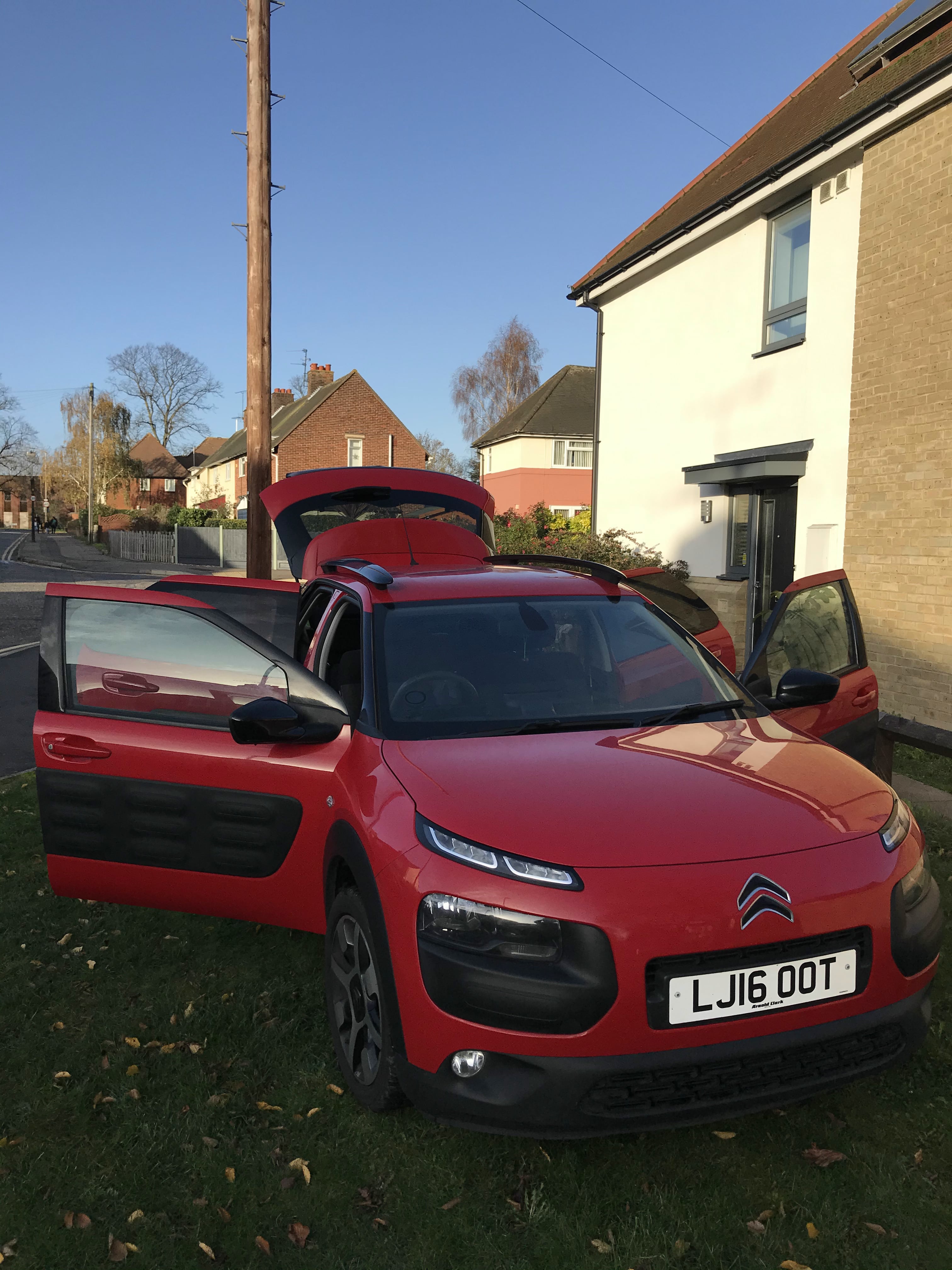 Citroen C4 Cactus 1.6 BlueHDI Flair 5dr Red