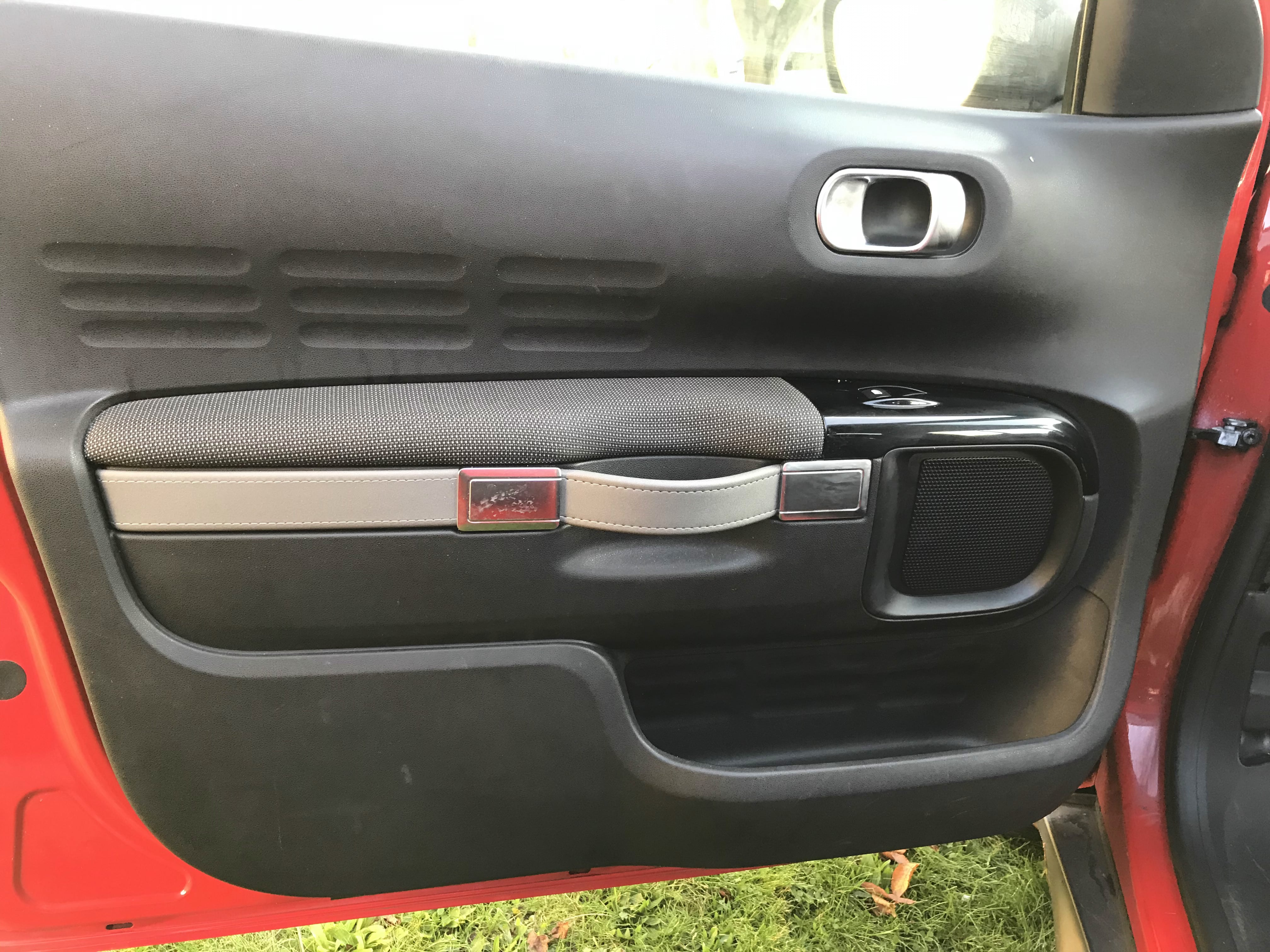 Citroen C4 Cactus 1.6 BlueHDI Flair 5dr Red