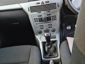 Vauxhall Astra SXI 1.6 petrol