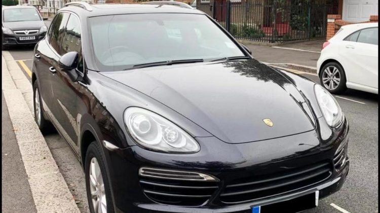 Porsche Cayenne Jet Black with Panaromic sunroof