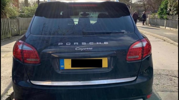 Porsche Cayenne Jet Black with Panaromic sunroof