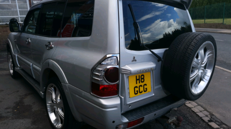 mitsubishi shogun diesel full mot drives outstanding