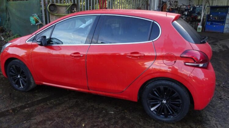 2015 Peugeot 208ure Hatchback