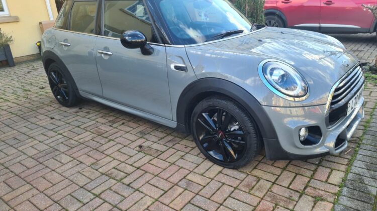 Mini Cooper 1.5 with JCWS package and min excitement pack, panoramic sunroof
