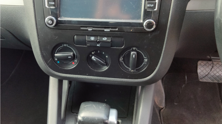 VOLKSWAGEN JETTA TDI 1.9 DIESEL AUTOMATIC