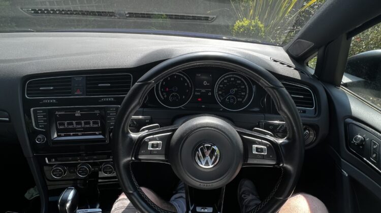 Volkswagen Golf R