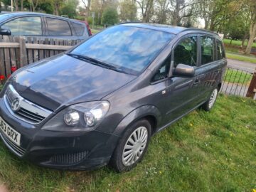 2013 Vauxhall Zafira Mot till Oct 2023 perfect engine smooth drive.