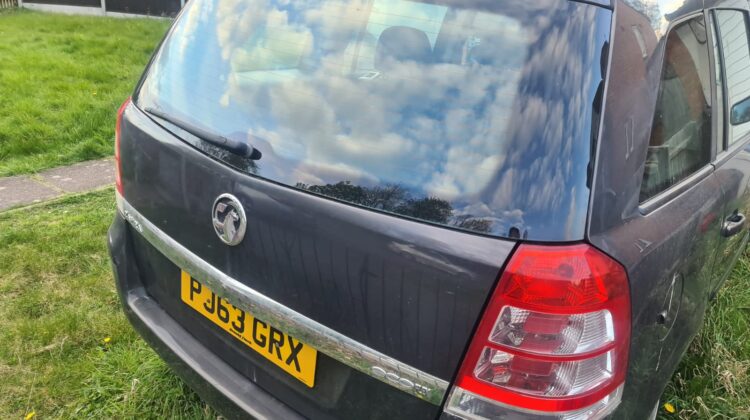 2013 Vauxhall Zafira Mot till Oct 2023 perfect engine smooth drive.