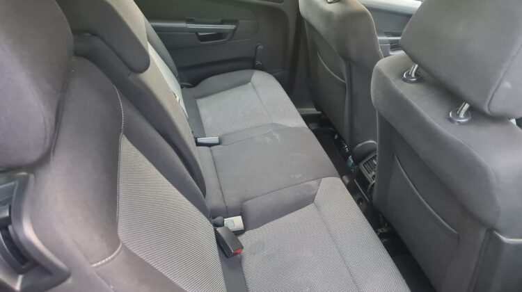 2013 Vauxhall Zafira Mot till Oct 2023 perfect engine smooth drive.