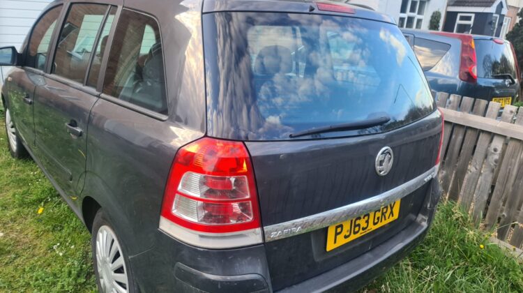 2013 Vauxhall Zafira Mot till Oct 2023 perfect engine smooth drive.