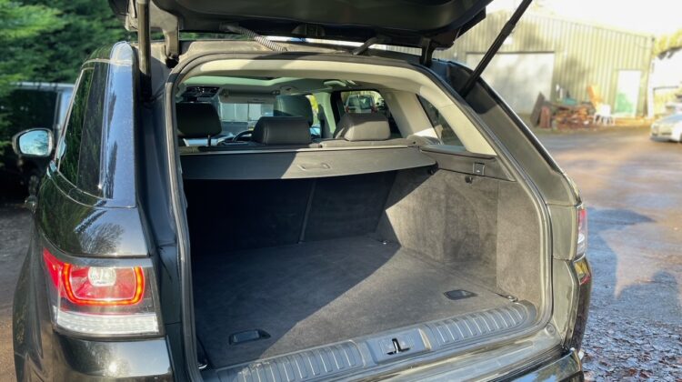 **Range Rover Sport HSE**