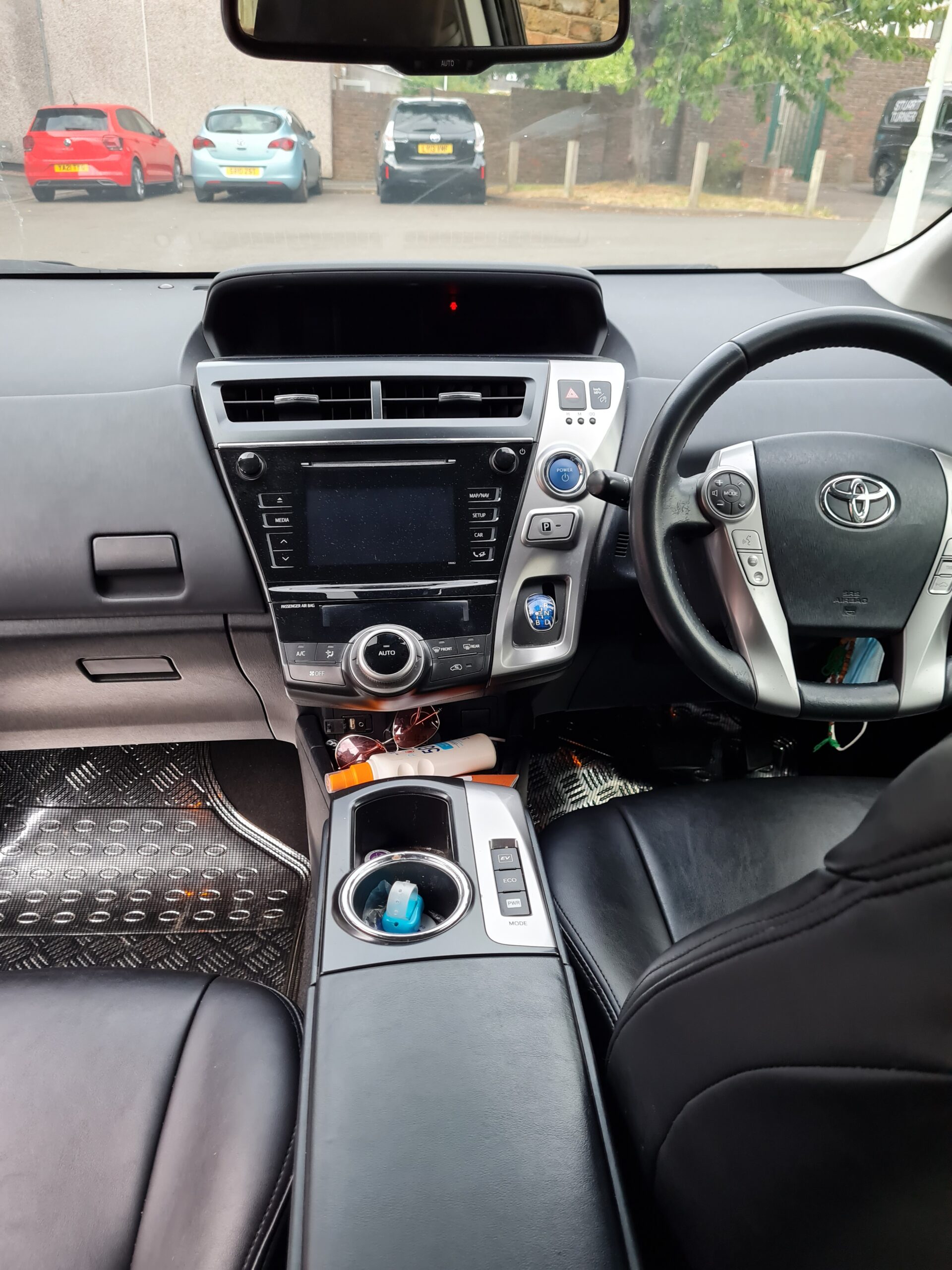Toyota Prius Plus 2019 White Automatic