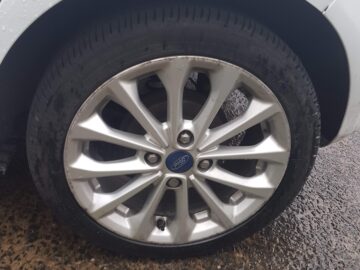 Automatic Ford Fiesta, 2016 (16), 28,300 miles
