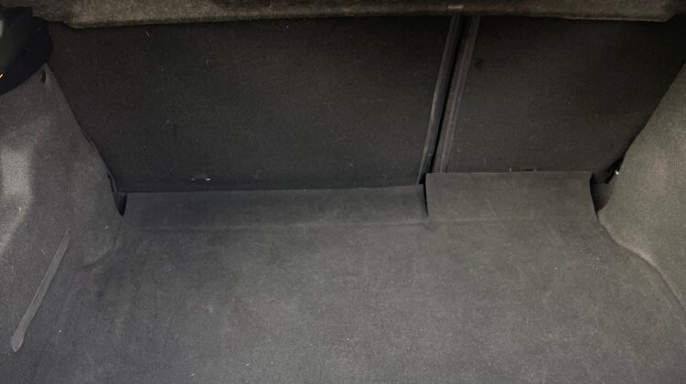 Peugeot 208 1.0 VTi Active White 2013 (63)