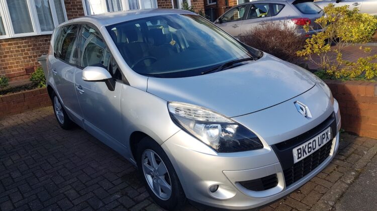 Top Spec !!! Renault Scenic – TomTom Dynamic (ONLY 57k miles + MOT till Sep 23)