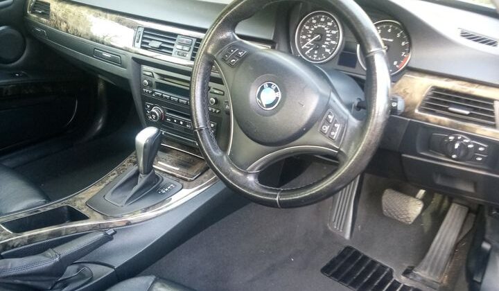 BMW 325i Coupe 2007 Excellent condition inside & out
