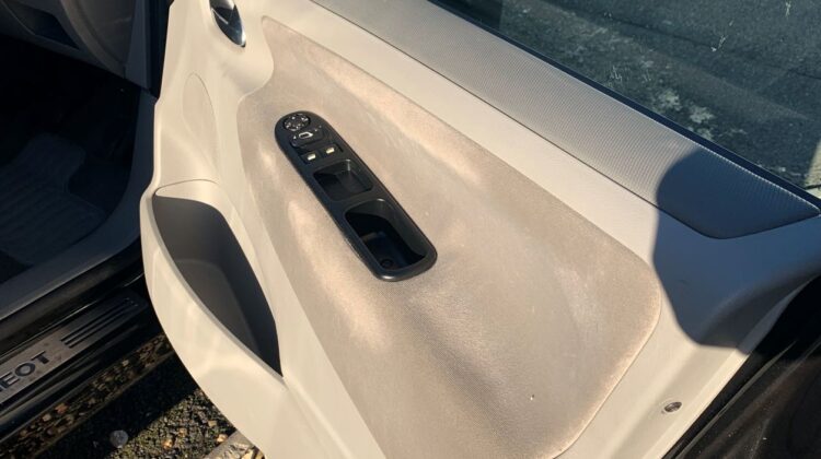 PEUGOT 207 1.4 FOR SOLD