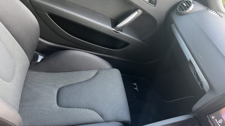 Audi TT Roadster 2010