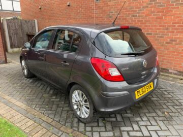 Vauxhall Corsa automatic 1.4 SE 2011