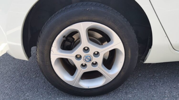 Nissan Leaf 24kwh Hatchback 5dr Electric Auto (107 bhp)