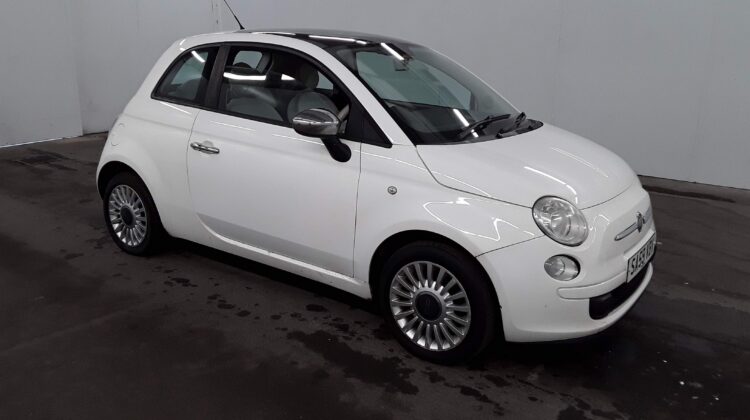 FIAT 500 POP. 2009 76700 Miles, New Tyres with Alloy wheels, Sunroof. New MOT 2024.