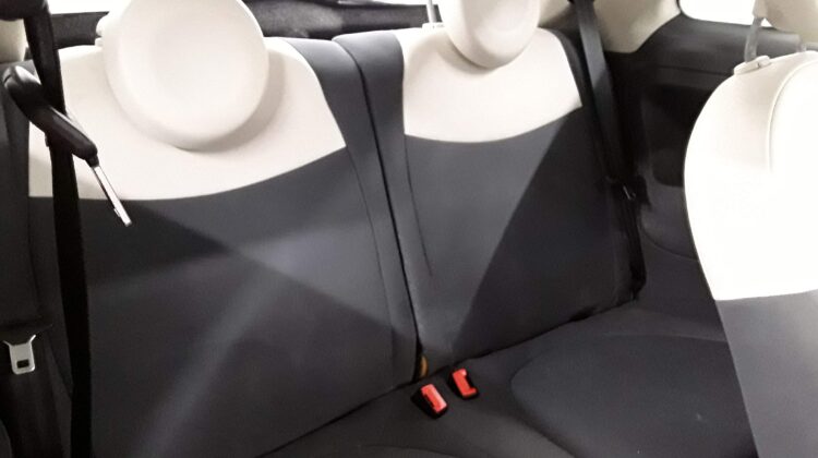 FIAT 500 POP. 2009 76700 Miles, New Tyres with Alloy wheels, Sunroof. New MOT 2024.