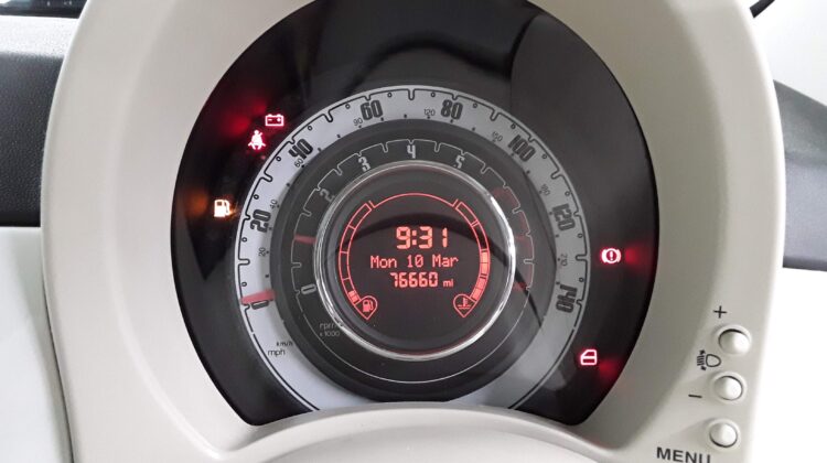 FIAT 500 POP. 2009 76700 Miles, New Tyres with Alloy wheels, Sunroof. New MOT 2024.