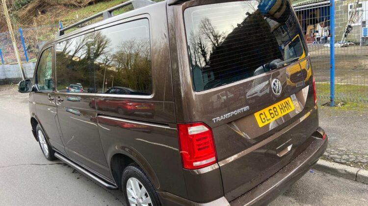 VW TRANSPORTER SHUTTLE SWB – DSG AUTO 2.0 TDI 150 BHP -1 OWNER – A/C