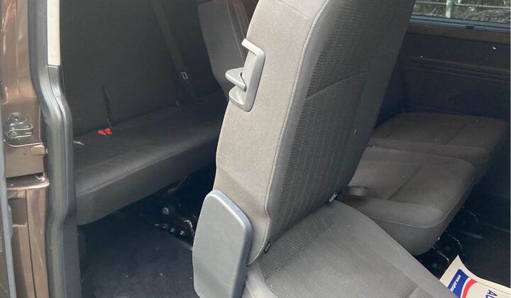 VW TRANSPORTER SHUTTLE SWB – DSG AUTO 2.0 TDI 150 BHP -1 OWNER – A/C