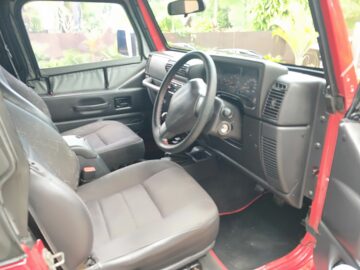 Jeep Wrangler TJ 5-Speed Manual Sport