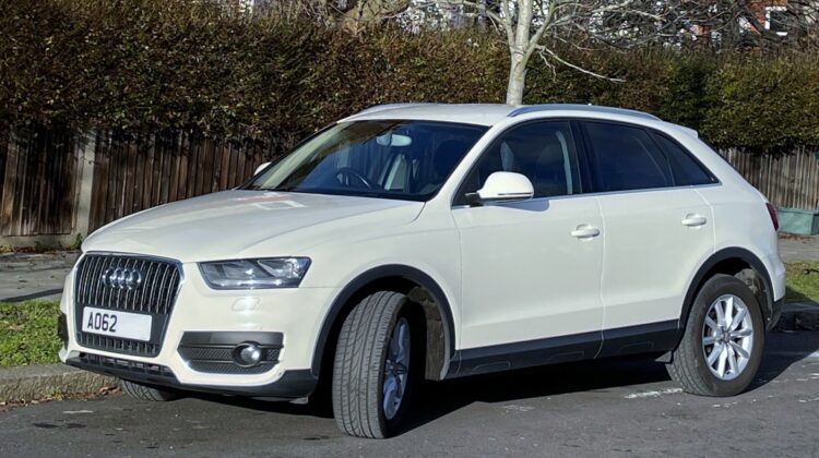 Audi Q3 SUV, 2.00l TDI, 5 doors, Amalfi White