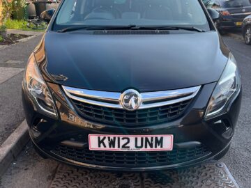 Zafira Tourer – Pristine Condition