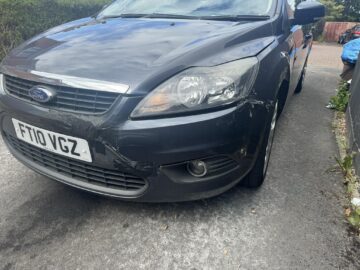 FORD FOCUS 1.6 ZETEC PETROL HATCHBACK. 5 DOOR