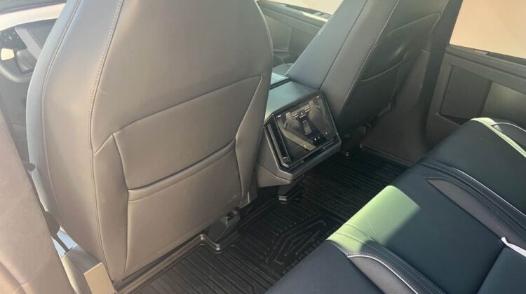 2024 Tesla Cybertruck