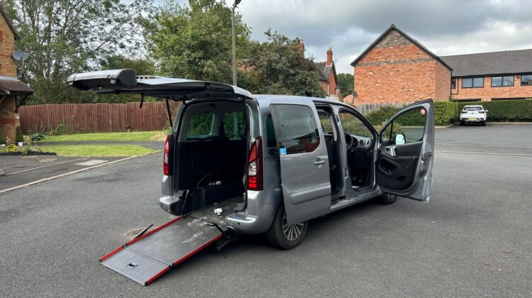 Peugeot Partner WAV Wheelchair Accessible Vehicle, 5 Seats, Auto