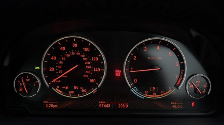 2015 BMW 5 Series 2.0 520i Luxury Touring 5dr Petrol Auto Euro 6 (s/s) (184 ps)