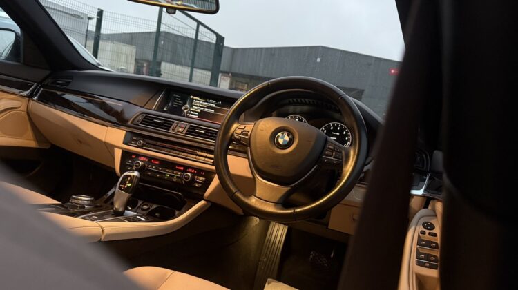 2015 BMW 5 Series 2.0 520i Luxury Touring 5dr Petrol Auto Euro 6 (s/s) (184 ps)
