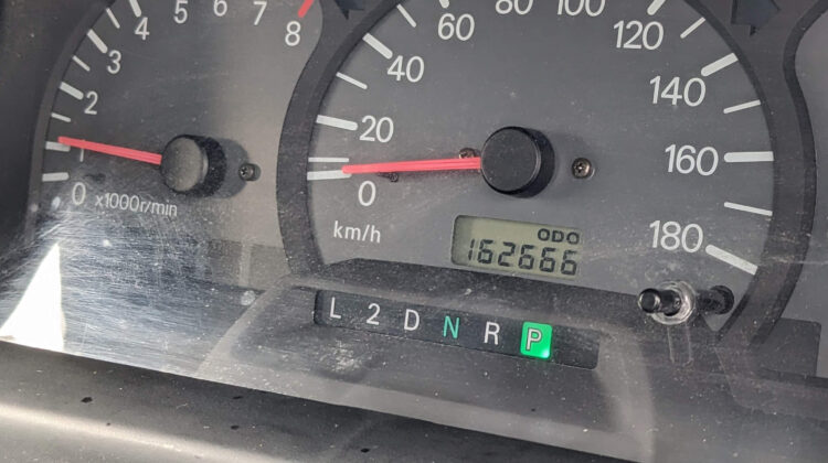 Mitsubishi Delica Spacegear 2003 Automatic Petrol 4×4